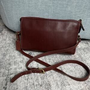 VTG 90’s Coach Taylor Zip 9944 Crossbody Bag Burgandy British Leather USA Rare